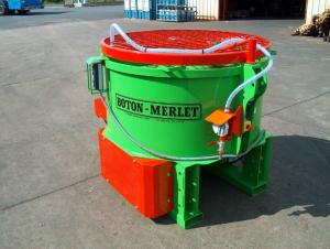  



	
		
			Caractéristiques
			BM 302
		
		
			Capacité de malaxage
			300 l
		
		
			Volume de la cuve
			600 l
		
		
			PF